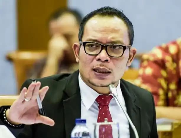 Haniv Dhakiri