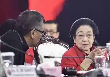 Hasto dan Megawati