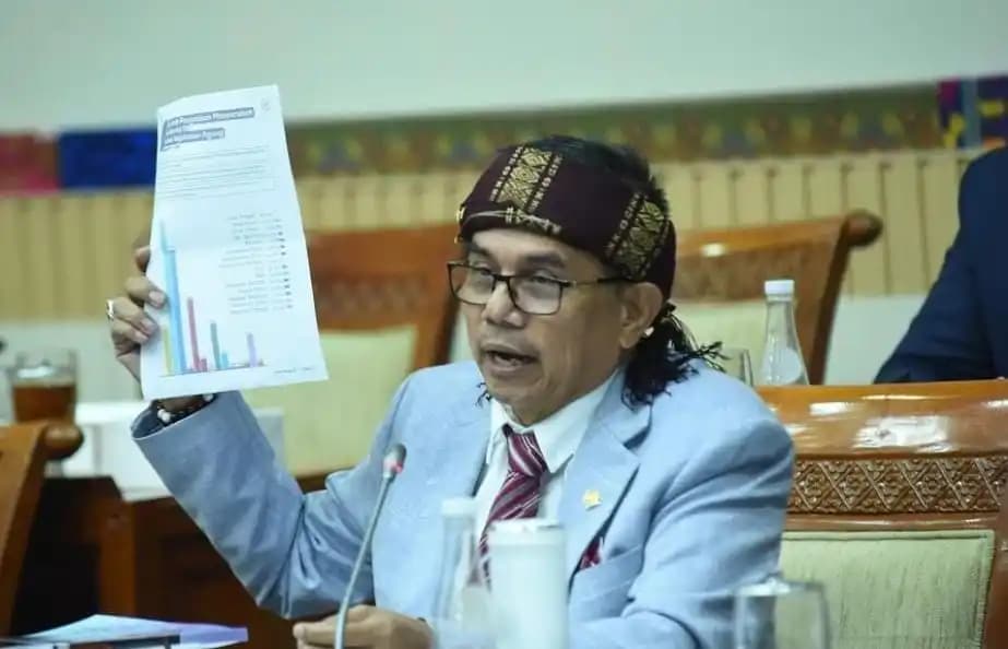 DPR Bergerak, Amsal Keluar dari Rutan
