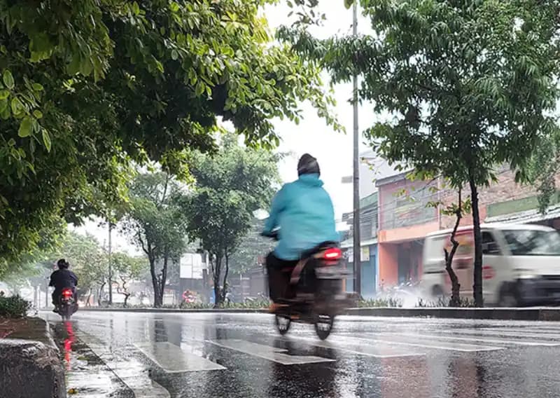 Sebagian Jakarta Diprediksi Hujan Ringan Hari Ini