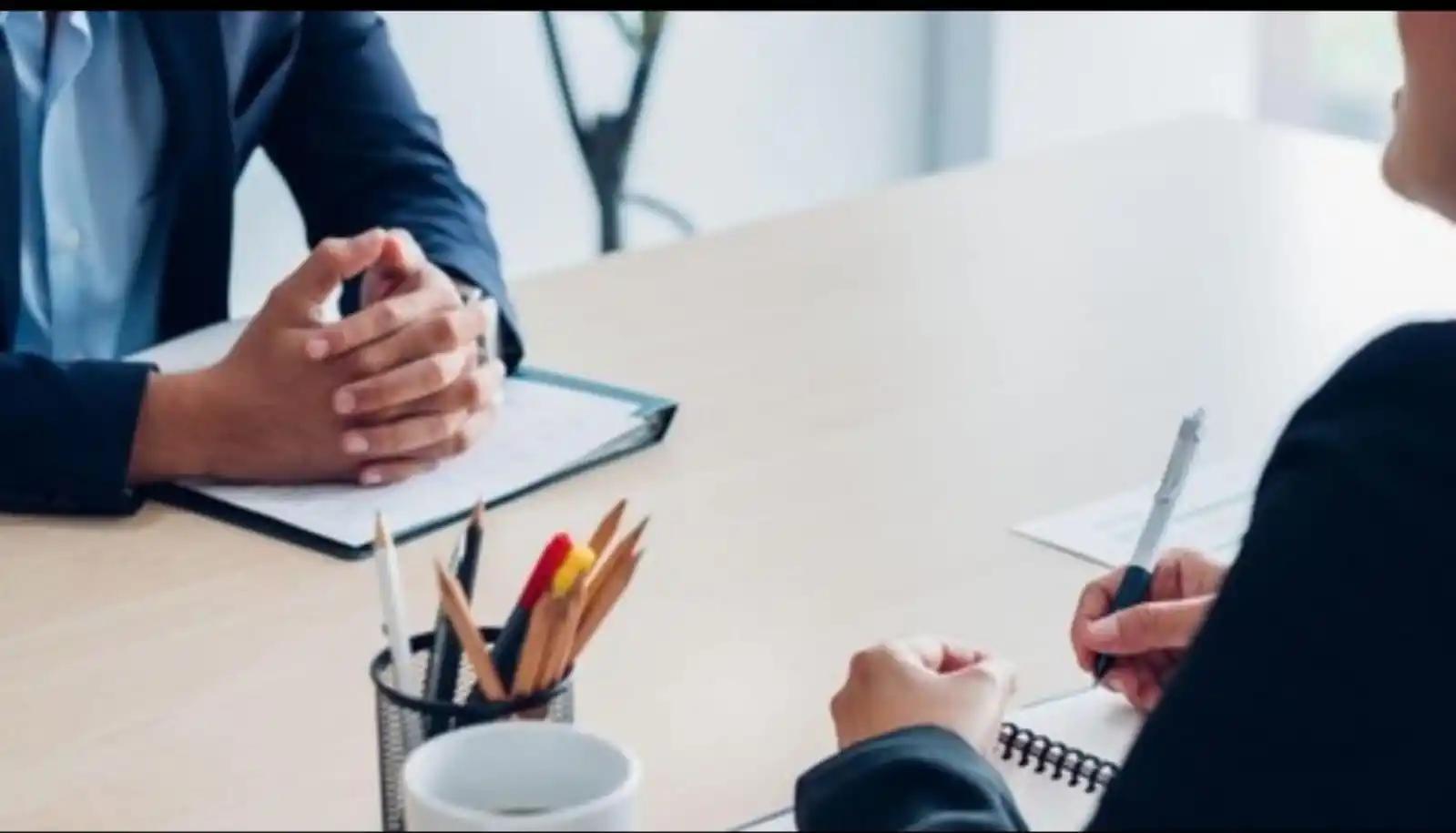 Iluatrasi - Para pelamar kerja