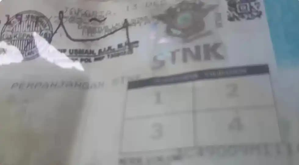 Ilustrasi STNK