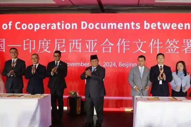 Investasi Makan Bergizi dari China Mirip dengan Pinjaman Dana Proyek Kereta Cepat, Ekonom Khawatir Terjebak