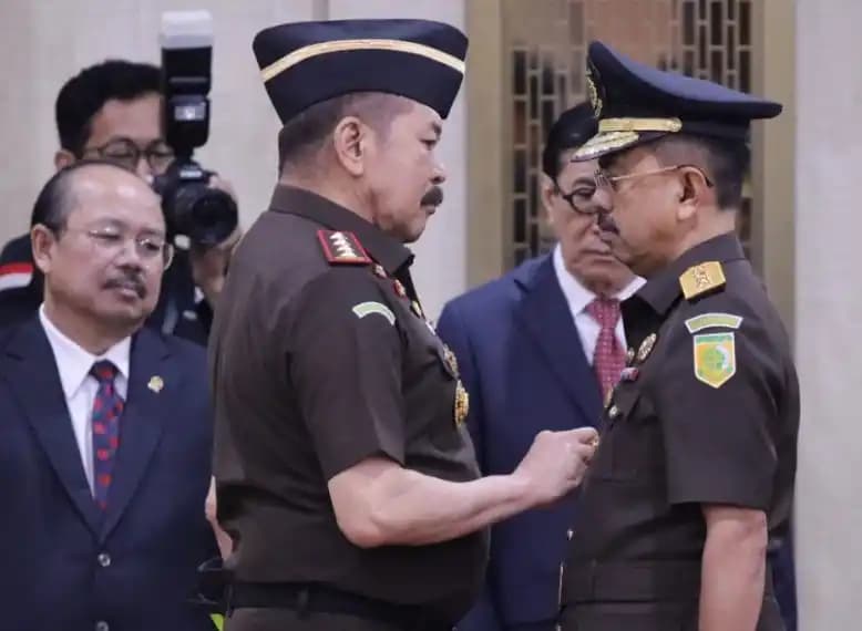 Jaksa Agung Lantik Jambin Bambang