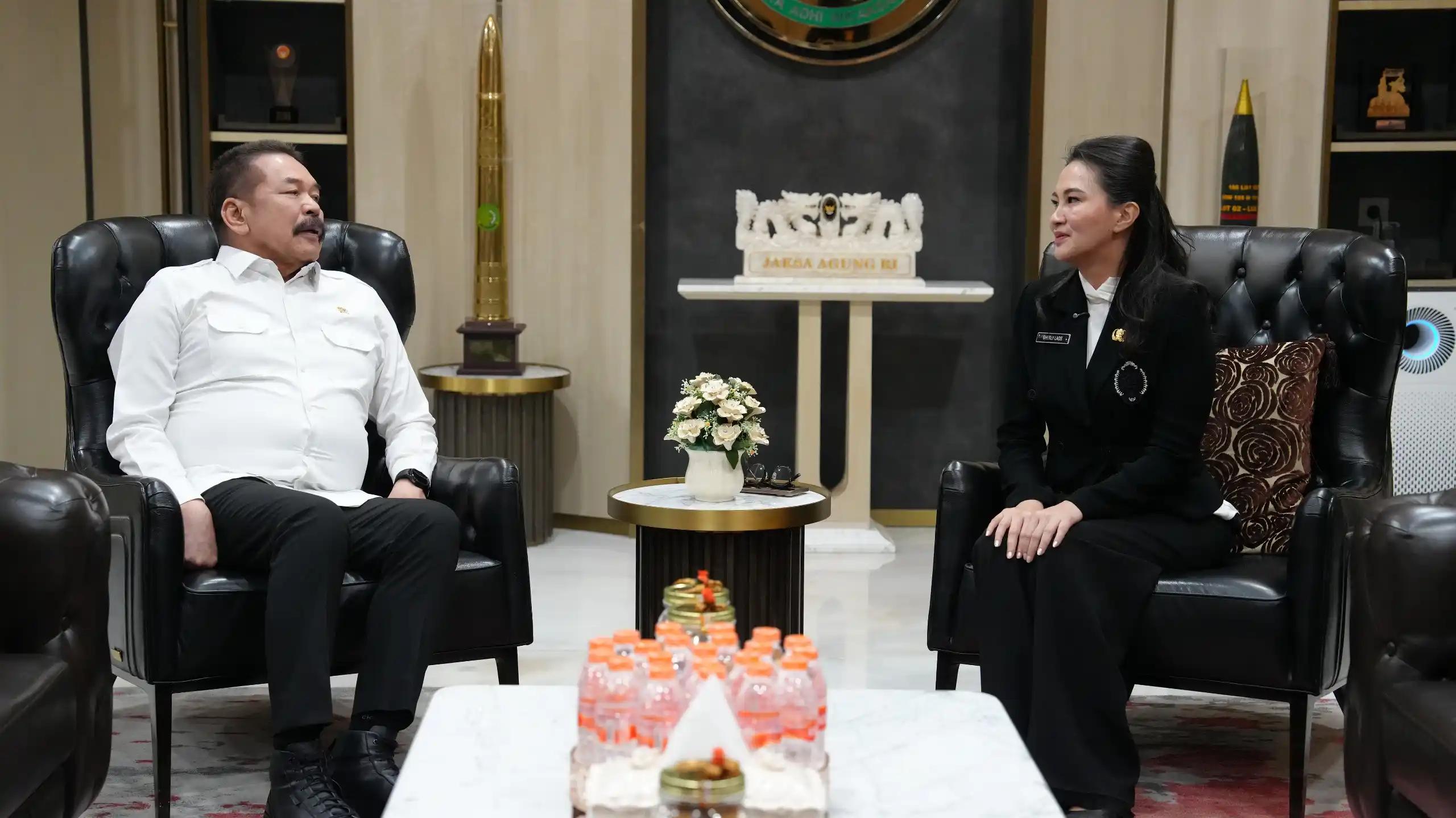 Jaksa Agung Terima Kunjungan Gubernur Malut, Ini yang Dibahas