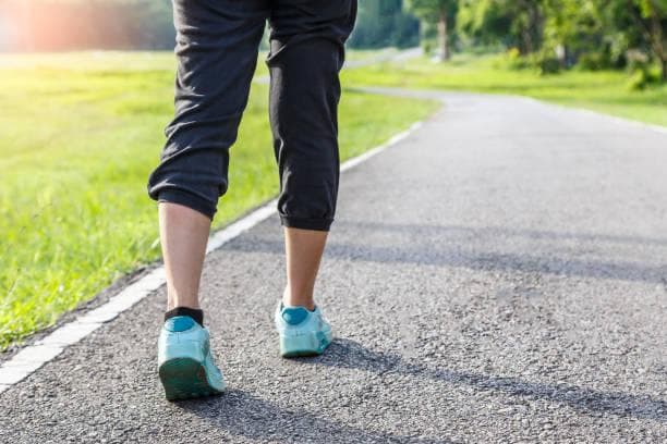 7 Tips Agar Jalan Kaki Terasa Lebih Menyenangkan