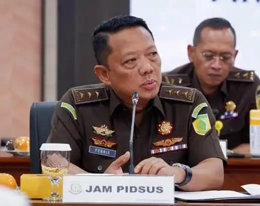 Jampidsus Febrie Adriansyah