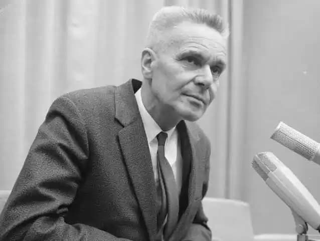 Jan Tinbergen