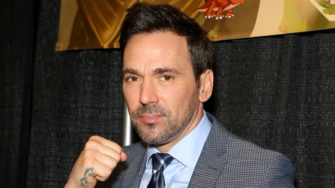 Pemeran Power Rangers Hijau Jason David Frank Meninggal Dunia