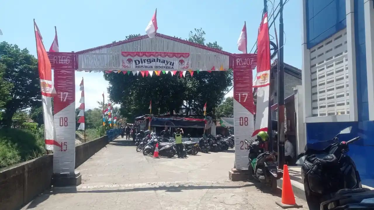 Jelang Akhir Program Pemutihan PKB, Ratusan Warga Datangi Gedung BPKB Polda Jabar
