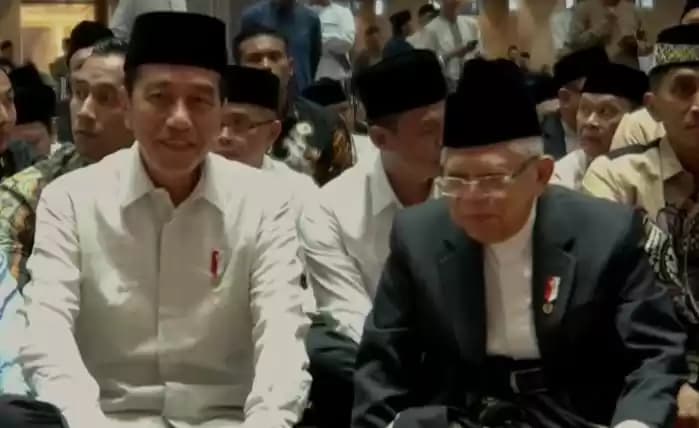 jokowi salat id