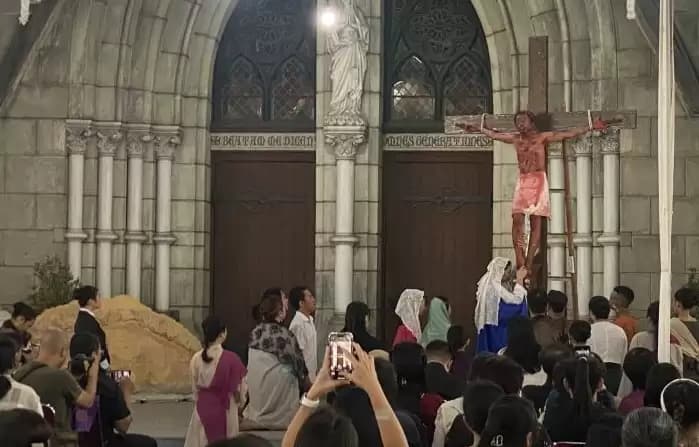 Jumat Agung di Katedral