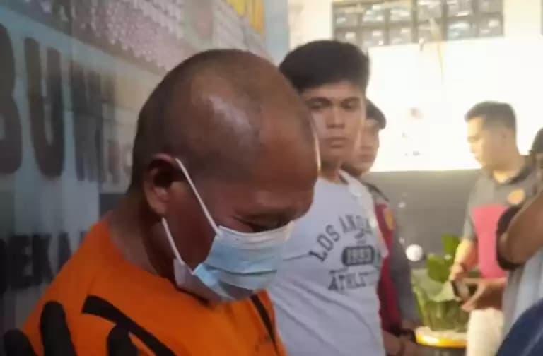 Kakek Cabuli Cucunya