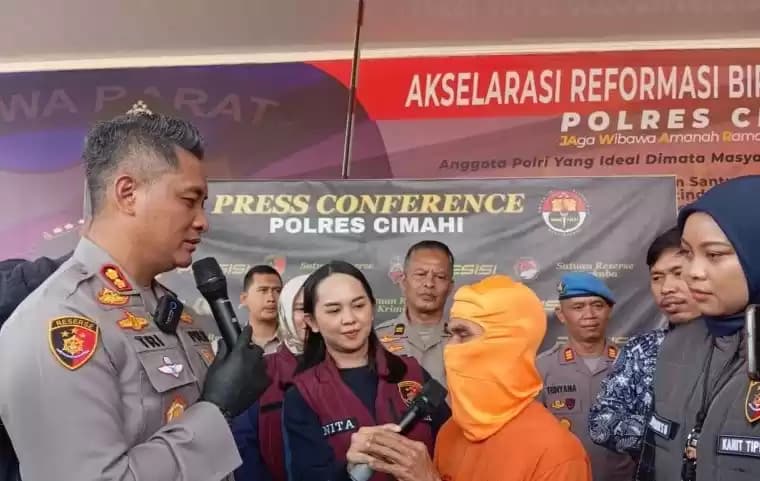 Kapolres Cimahi AKBP Tri Suhartanto saat ungkap kasus pelecehan seksual kepada penyandang disabilitas