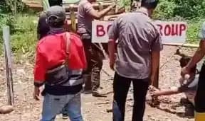 Karyawan PT Lahat Pulau Pinang Bara Jaya Rusak Portal Bomba Grou