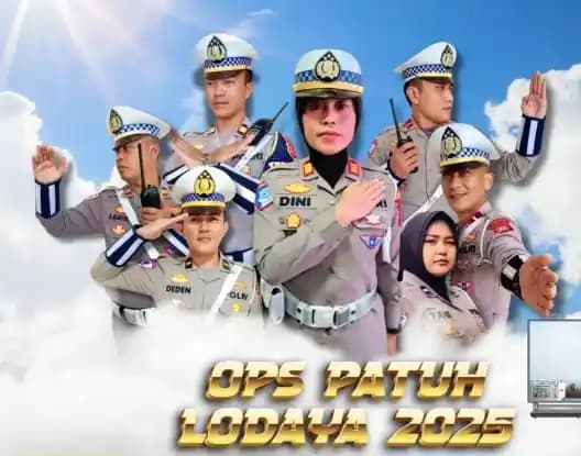 Kasat Lantas Polres Sumedang, AKP Dini Kulsum Mardiani beserta jajaran