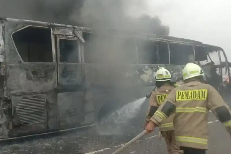 kebakaran bus