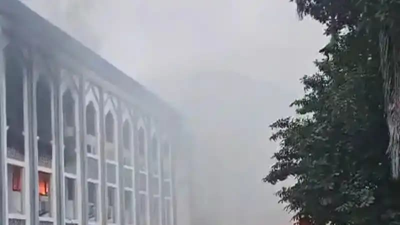 Kebakaran Gedung Rektorat Kampus UIN Syarif Hidayatullah Jakarta di Ciputat, Tangerang Selatan