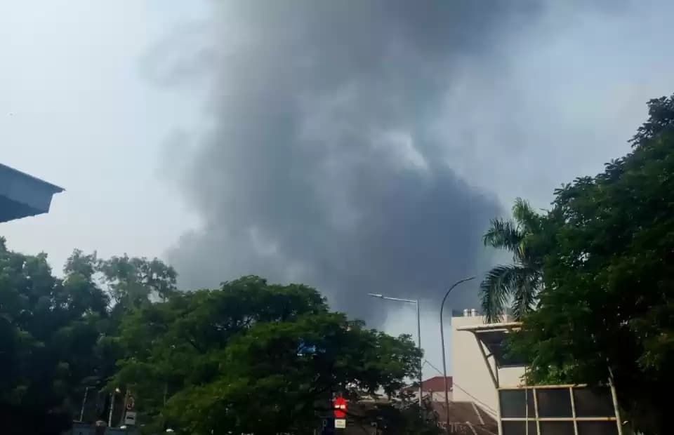 Kebakaran tiga kapal di muara baru
