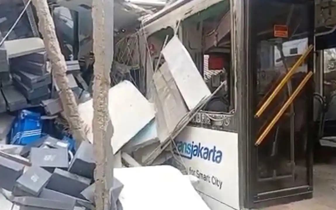 Kecelakaan bus Transjakarta di Pulogebang, Cakung, Jakarta Timur