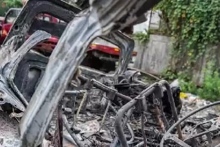 Kecelakaan tol jakarta cikapmpek