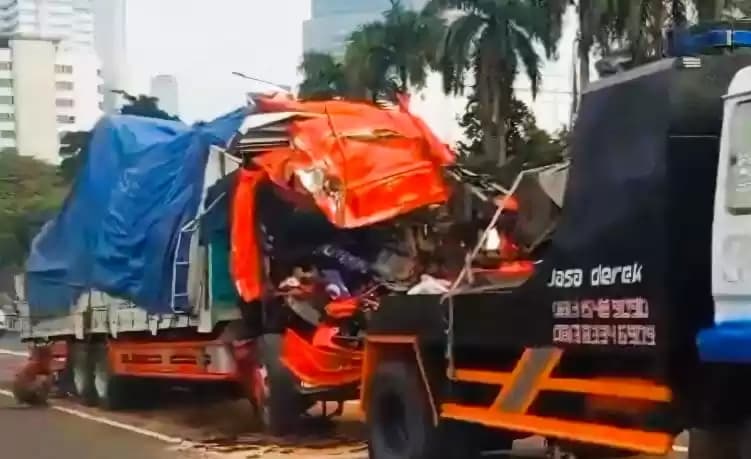 Kecelakaan Truk