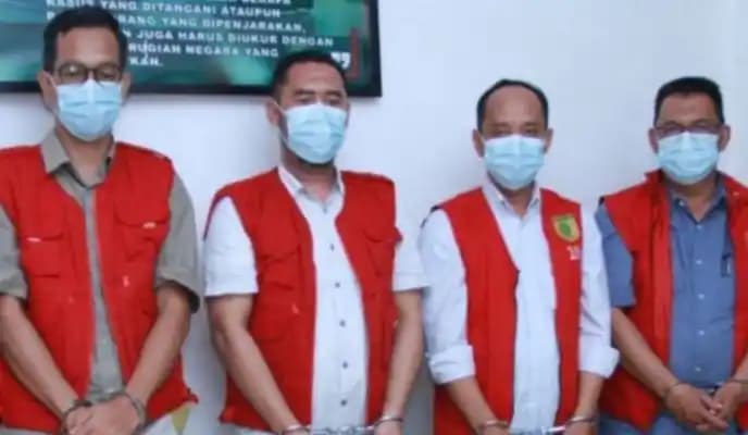 Keempat tersangka ditahan Kejaksaan Tinggi Sumatera Utara