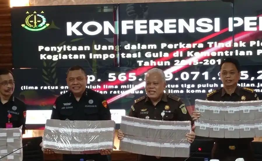 Kejagung Periksa Maraton 9 Saksi Korupsi Impor Gula, Manager Sales PT Makassar Tene hingga Samora Group