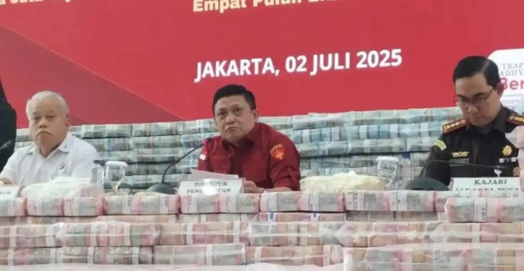 Kejagung Sita 1,3 T terkait kasus korupsi persetujuan ekspor Crude Palm Oil (CPO)
