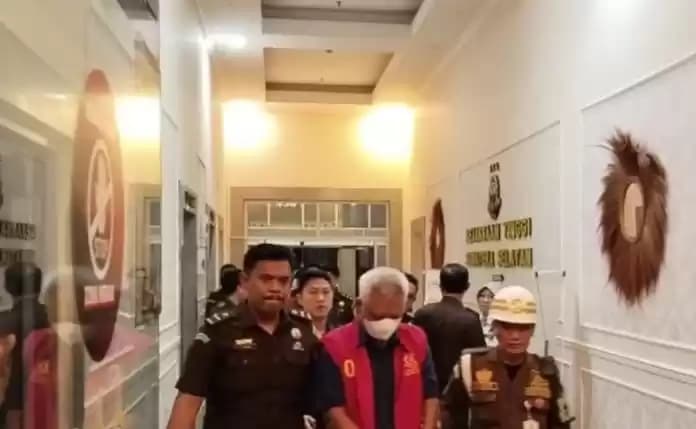 Kejati Sumsel menetapkan tiga tersangka dugaan kasus korupsi