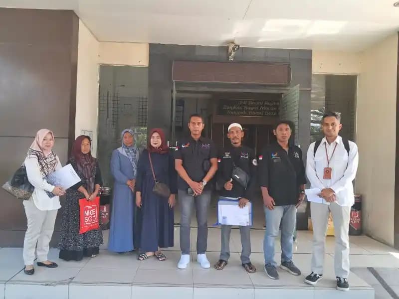 Keluarga Endah melaporkan dugaan tindak pidana perdagangan orang (TPPO) ke Polda Jawa Barat, didampingi oleh BP2MI.