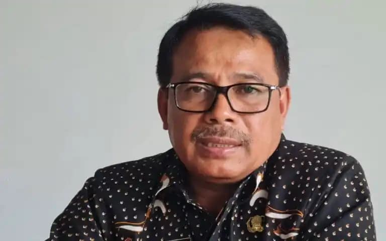 Kepala Dinas Tenaga Kerja dan Transmigrasi (Disnakertrans) Jateng, Ahmad Azis