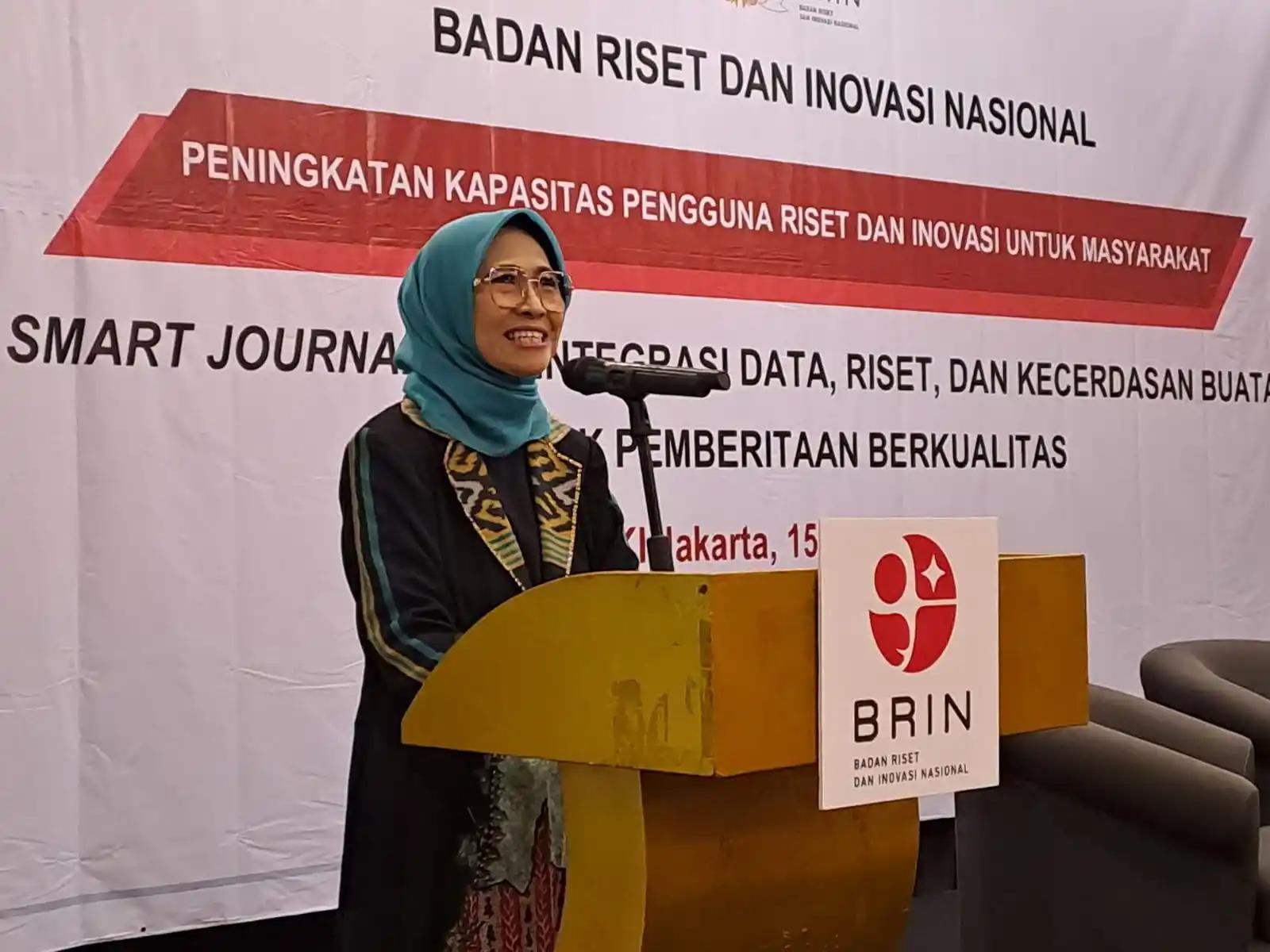 Ketua Komisi X DPR RI Hetifah Sjaifudian  saat beberkan AI (Foto. Rizal Siregar)