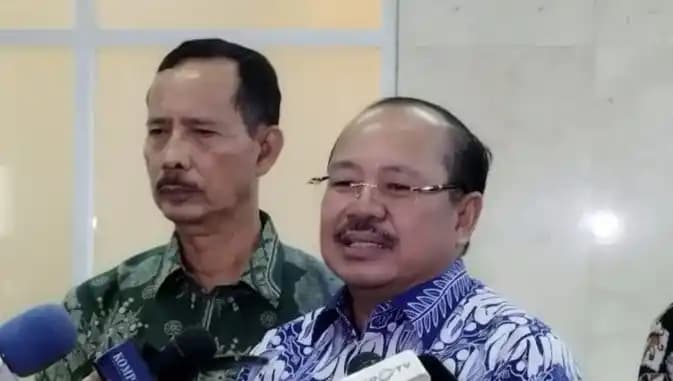 Ketua Komisi Yudisial RI, Amzulian Rifai (Foto: Ist)