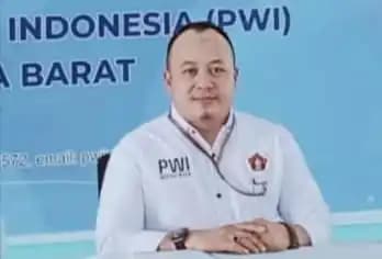 Ketua PWI Bekasi Raya, Ade Muksin