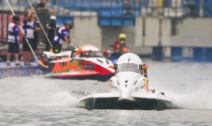 Raih Poin Sempurna Jonas dan Erik Dalam Sprint Race F1 Powerboat