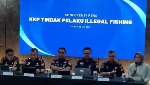 KKP menangkap 32 kapal ikan ilegal (illegal fishing) hingga Mei 2025