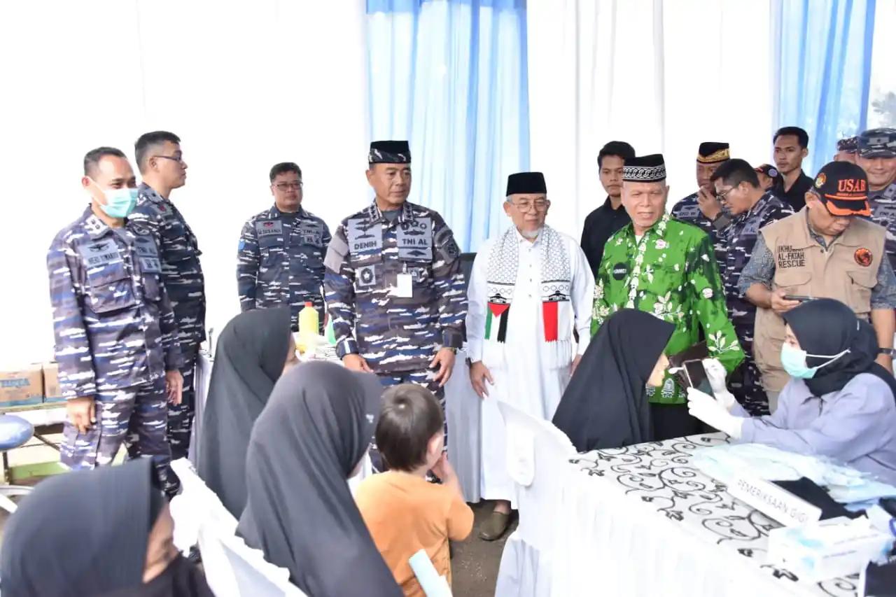 Koarmada Gelar Baksos, Bakkes dan Makan Bergizi di Pesantren Al Fatah