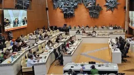 Komisi V DPR menggelar rapat dengar pendapat umum (RDPU) bersama perwakilan pengemudi transportasi online