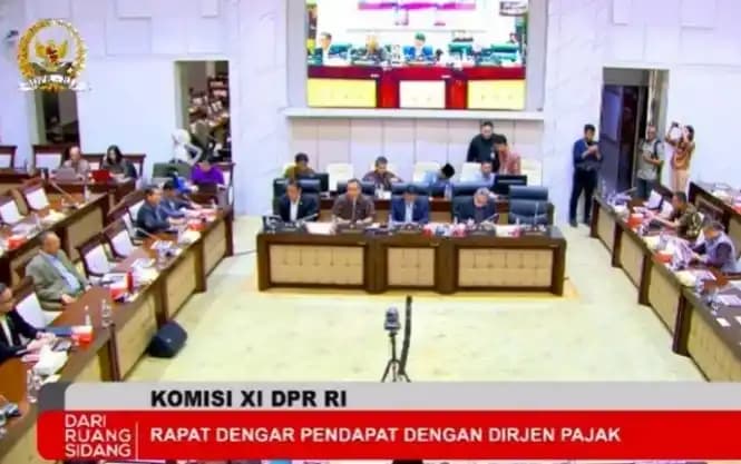 Komisi XI DPR menggelar Rapat Dengar Pendapat (RDP) dengan Direktur Jenderal Pajak