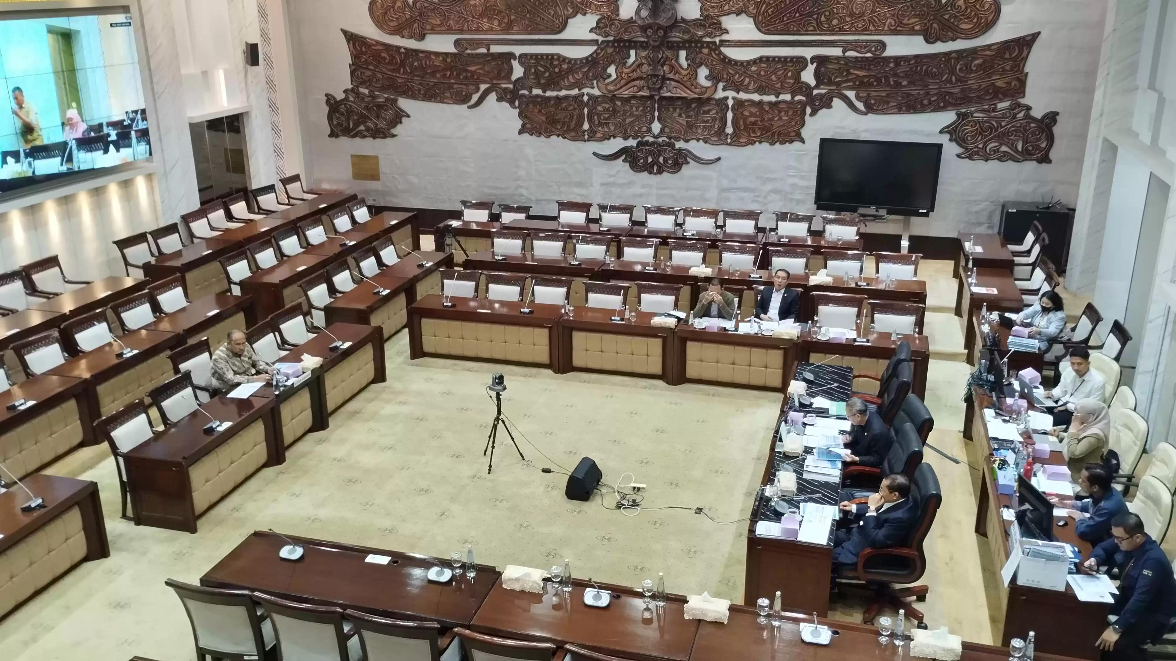 Komisi XI Gelar Fit and Proper Test