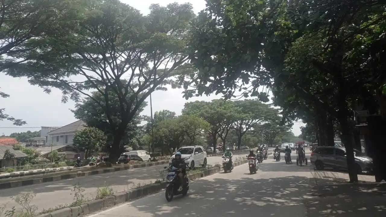 Kondisi arus lalu lintas di Jalan Soekarno Hatta