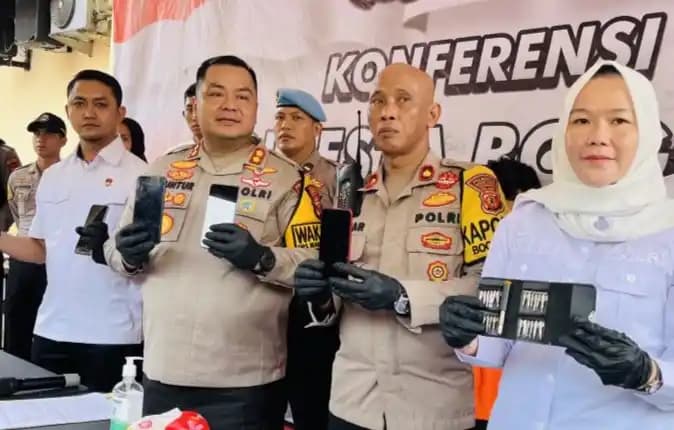 Konferensi pers kasus pencurian dengan kekerasan oleh Polresta Bogor Kota