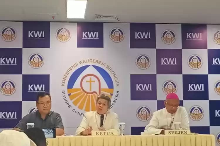 konferensi pers peringatan100 tahun Konferensi Waligereja Indonesia (KWI) di Gedung KWI, Jakarta Pusat, Jumat (17/5/2024).