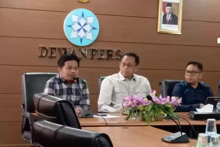 Koordinator Komite Keselamatan Jurnalis (KKJ) Dewan Pers, Erick Tanjung dalam konferensi pers di Gedung Dewan Pers, Jakarta Pusat, Selasa (2/7/2024)