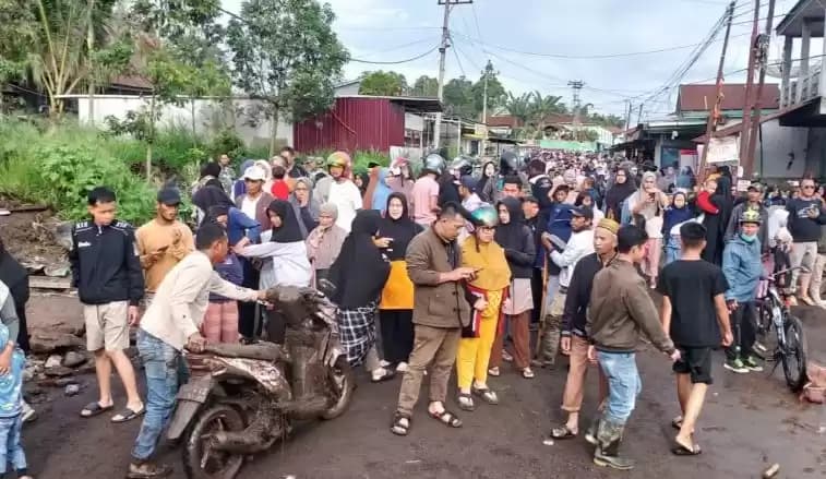 Korban Banjir lahar di Sumbar