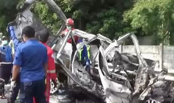 korban kecelakaan km8