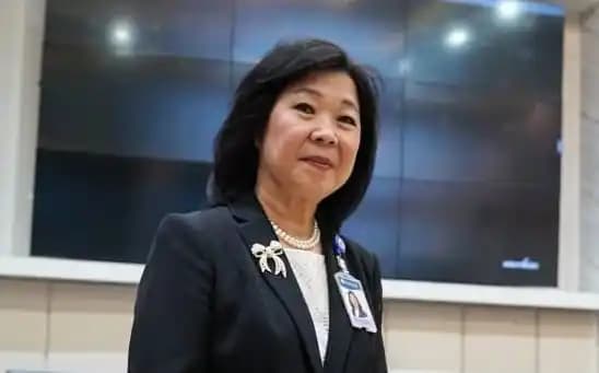 KPK Periksa Deputi Gubernur BI Filianingsih Hendarta