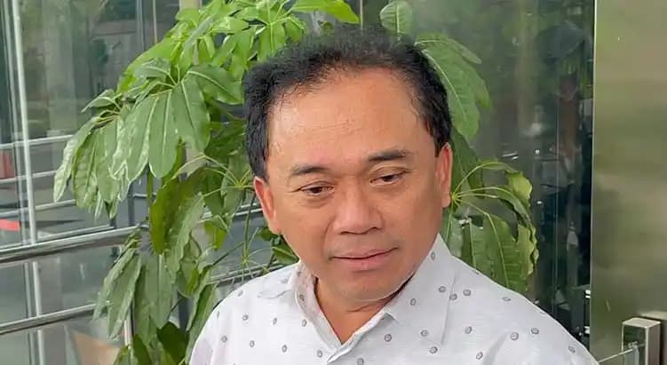 KPK Periksa Dirkeu Taspen Helmi Imam Satriyono