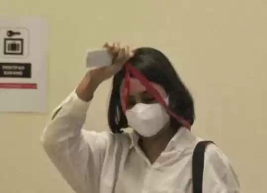 KPK Periksa Executive VP PLN Grenata Louhenapessy soal Suap Izin Alfamidi